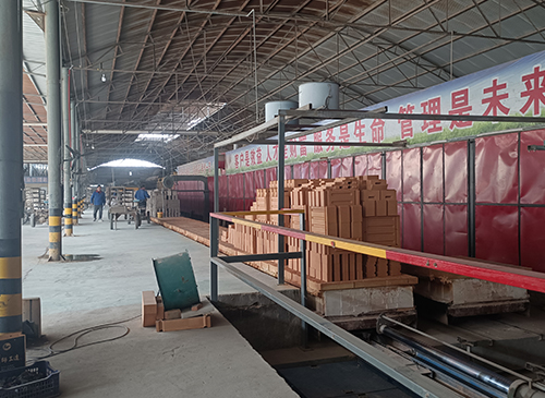 什么是耐火磚的干燥，干燥過程分為哪幾個階段?